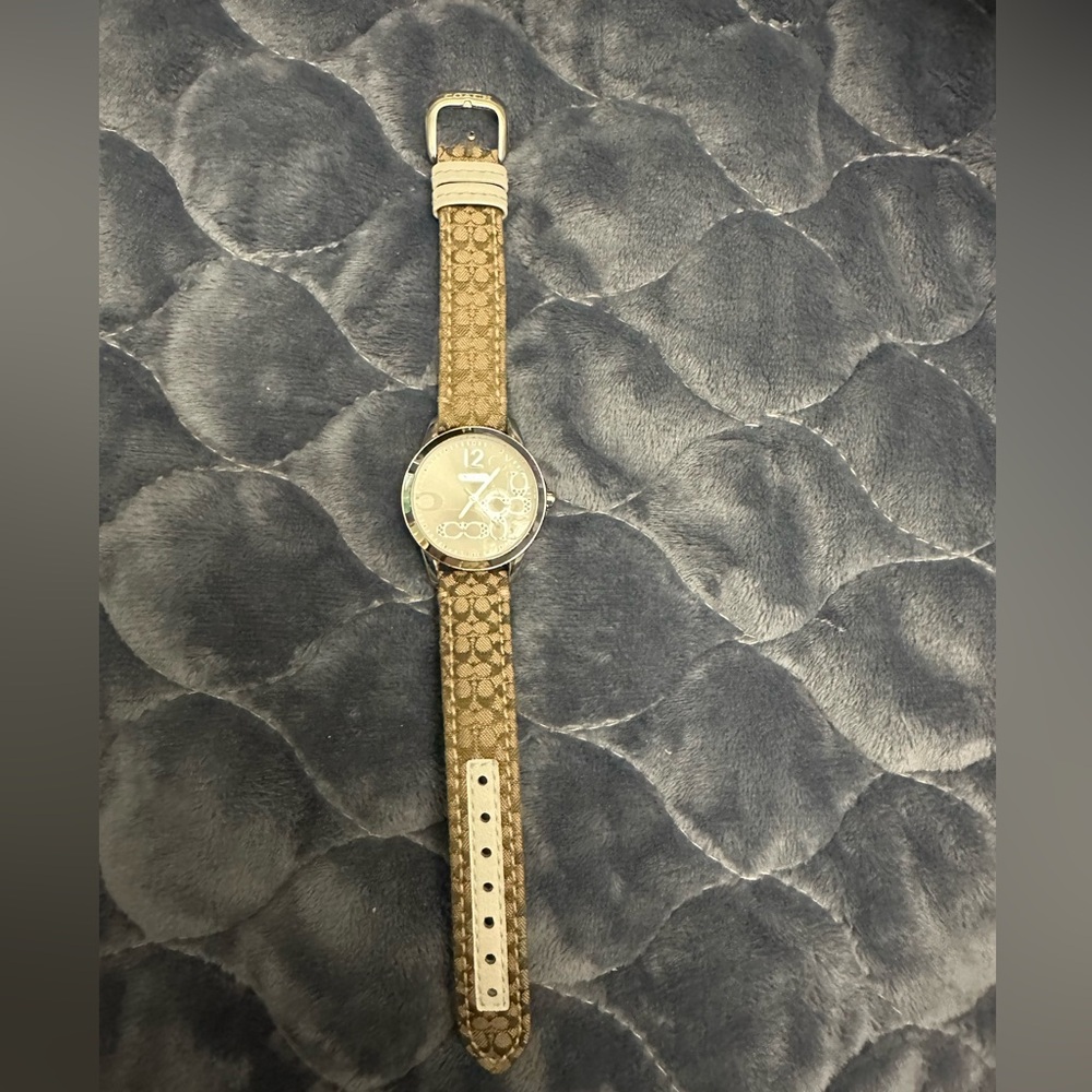 Coach watch. Women’s like new